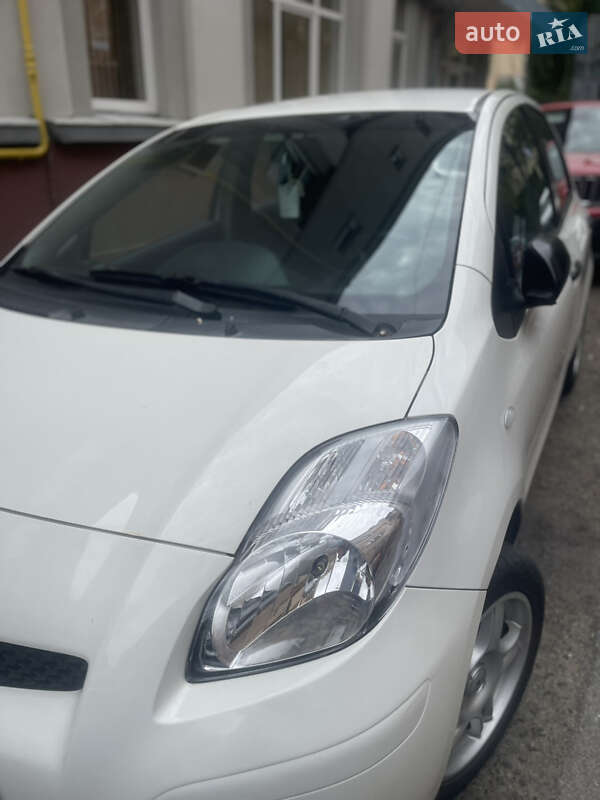 2009 toyota yaris
