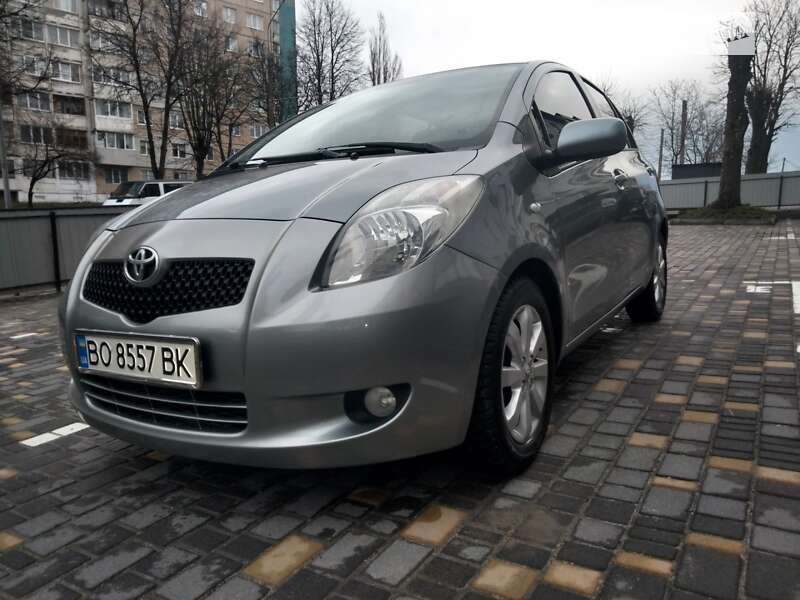 2008 toyota yaris