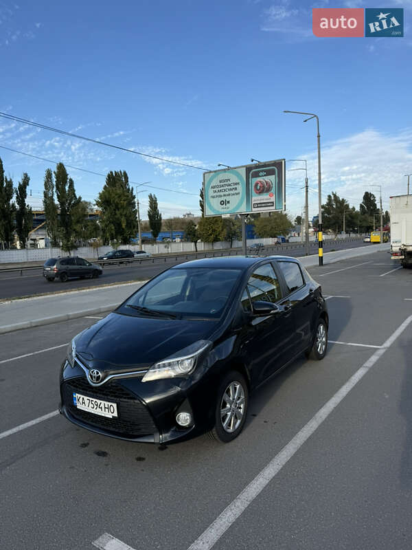 2015 toyota yaris