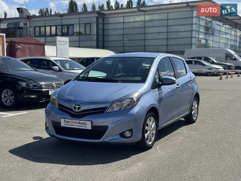 2012 toyota yaris