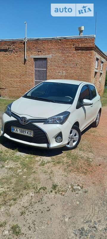 2016 toyota yaris