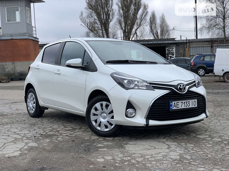 2015 toyota yaris