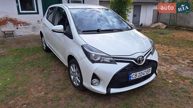 2015 toyota yaris