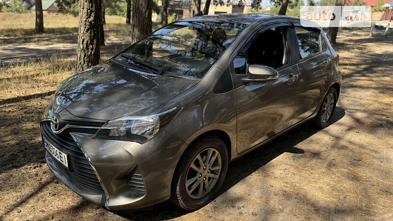 2015 toyota yaris