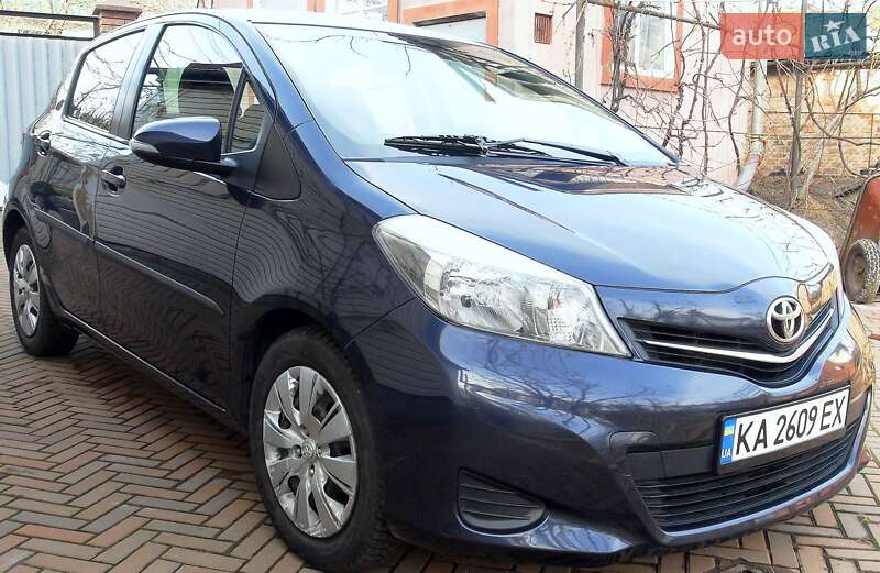 2013 toyota yaris