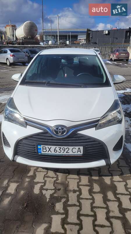 2015 toyota yaris