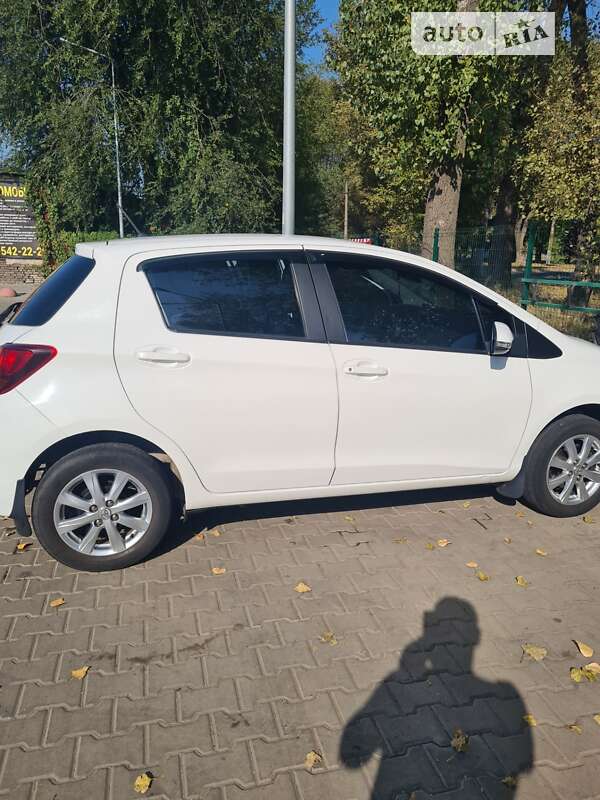 2016 toyota yaris