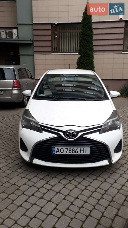 2015 toyota yaris