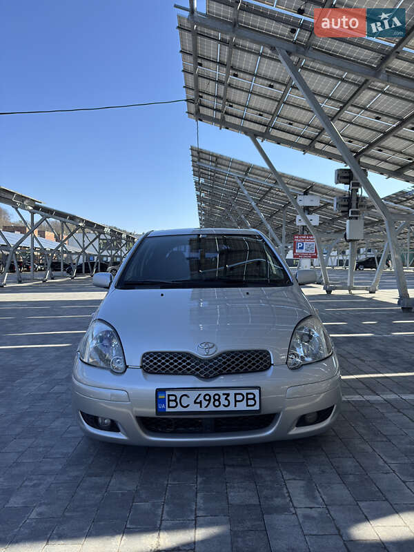 2003 toyota yaris