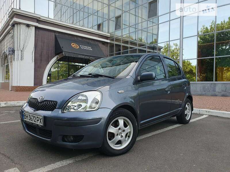 2005 toyota yaris