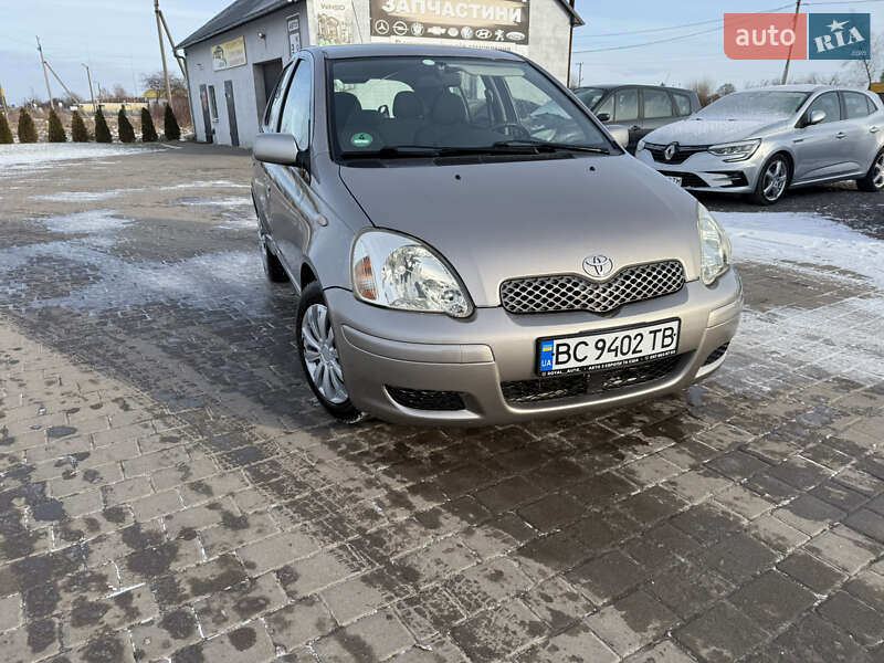 2004 toyota yaris