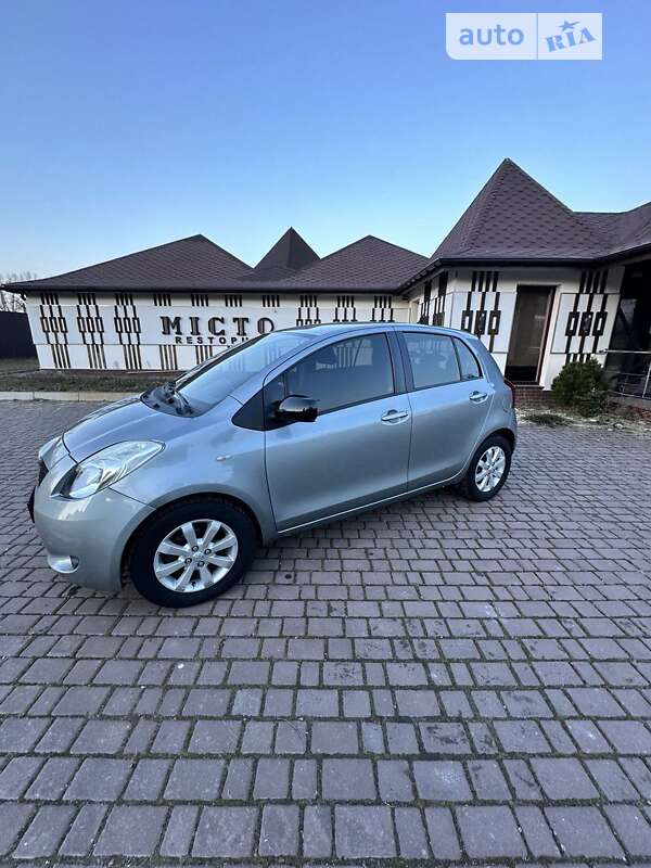 2006 toyota yaris
