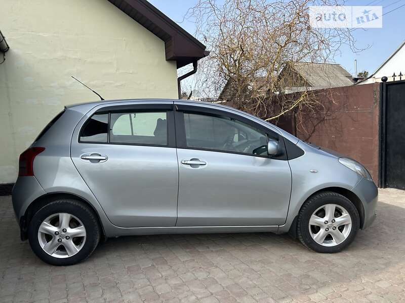 2008 toyota yaris