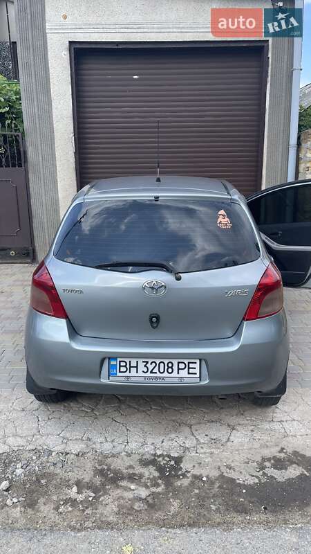 2006 toyota yaris