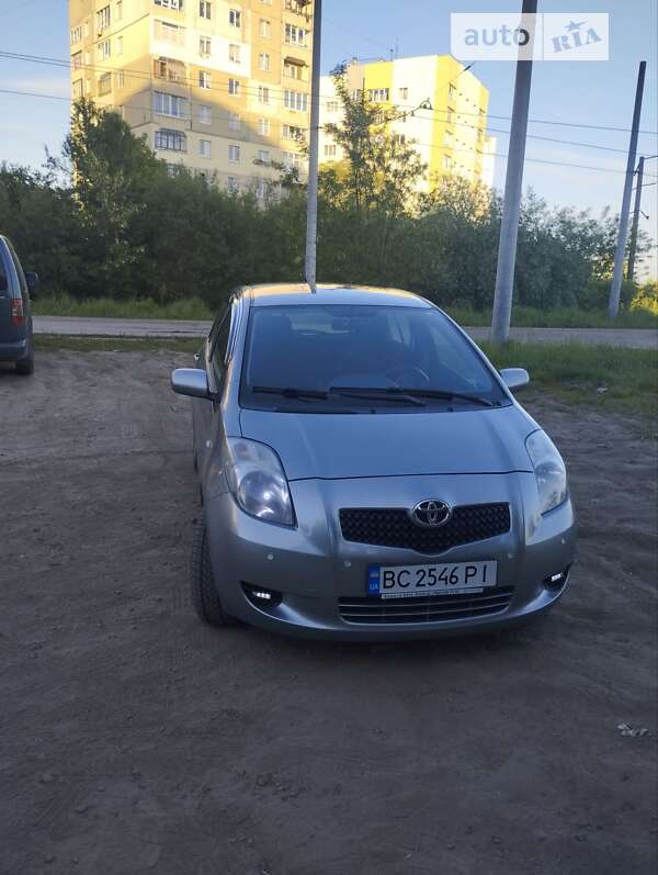 2006 toyota yaris