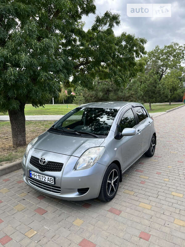 2007 toyota yaris