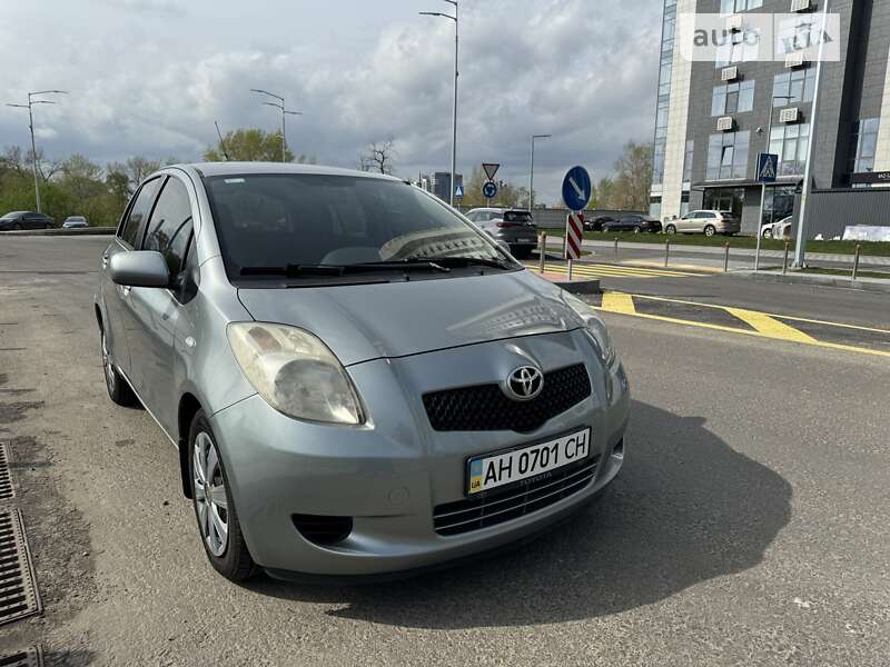 2007 toyota yaris