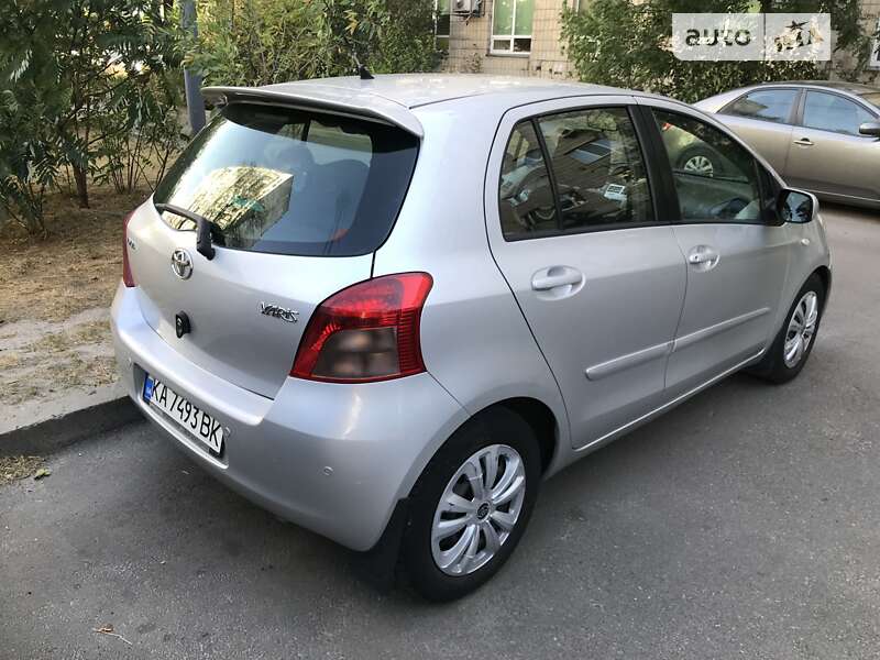 2006 toyota yaris