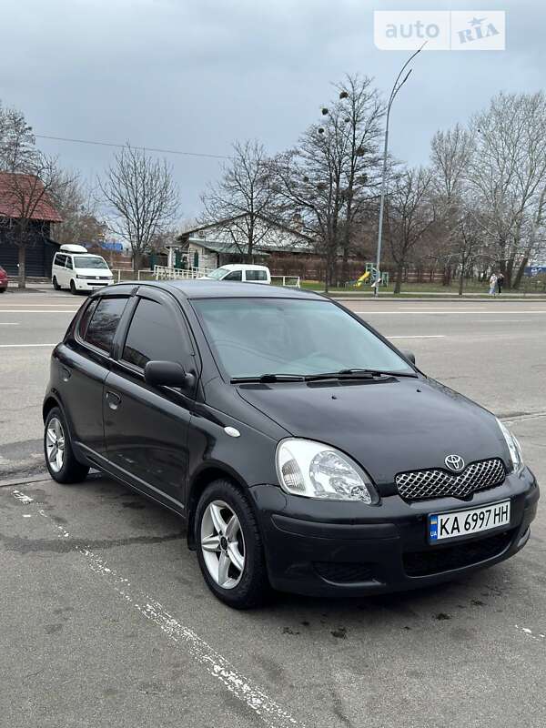 2004 toyota yaris