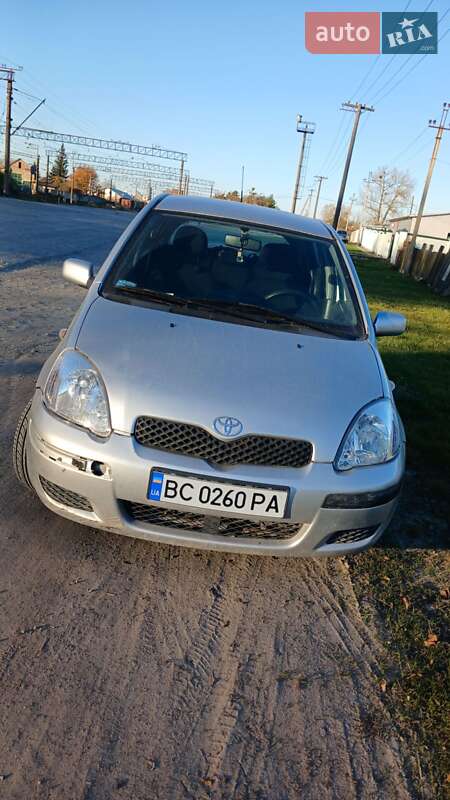 2005 toyota yaris