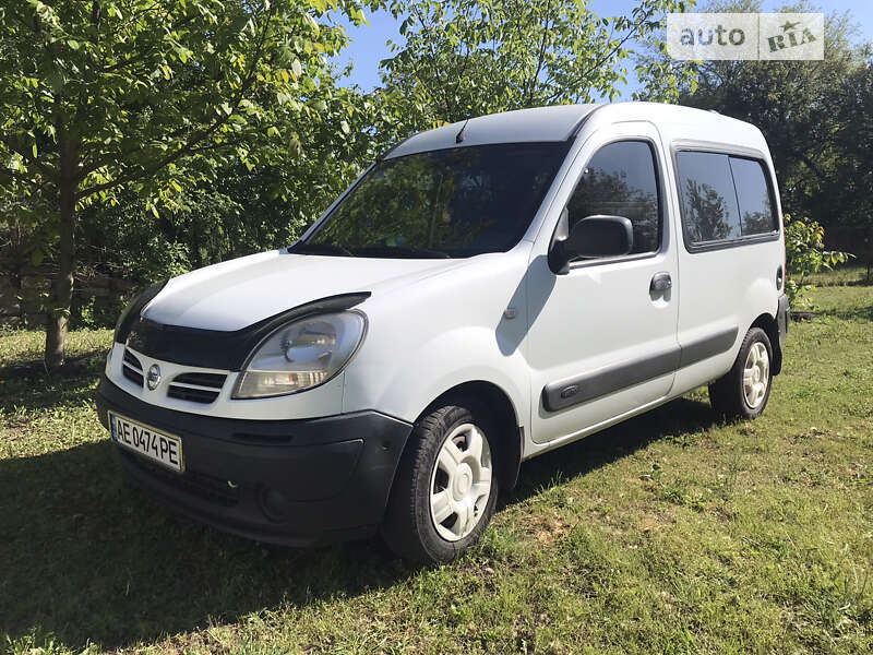 2006 nissan kubistar