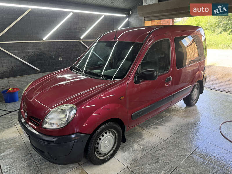 2004 nissan kubistar