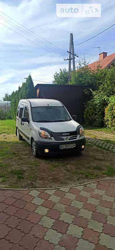 2006 nissan kubistar