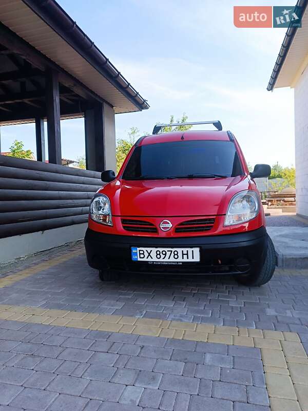 2005 nissan kubistar