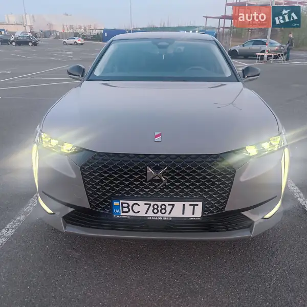 2022 ds 4