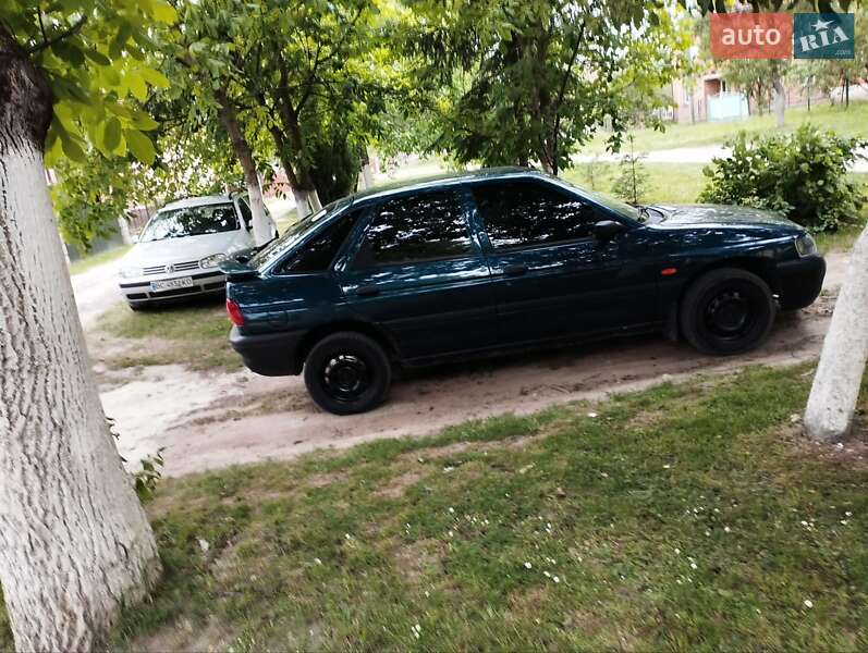 1995 ford escort