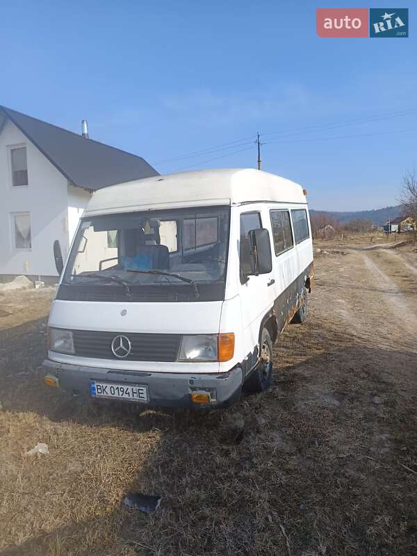 1991 mercedes-benz 100-d
