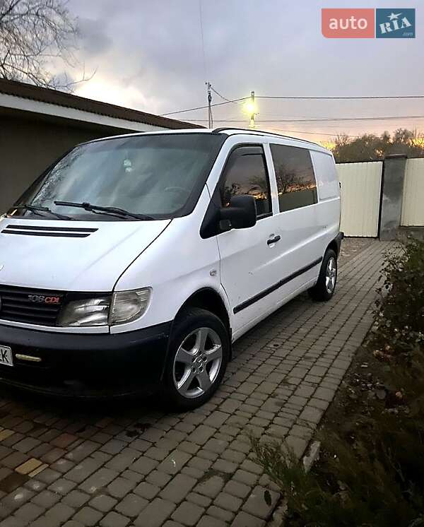 2000 mercedes-benz vito 108
