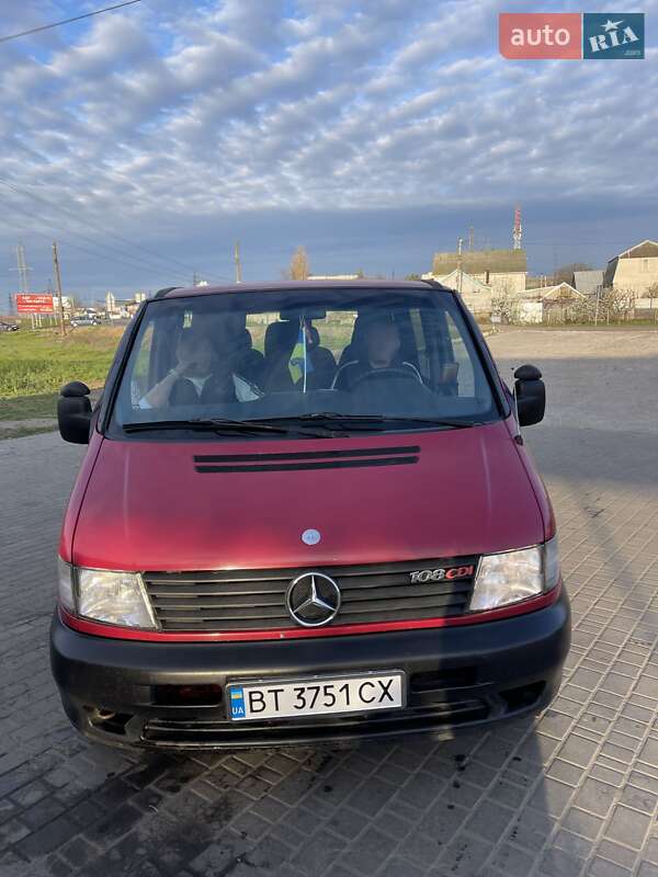 2001 mercedes-benz vito 108d