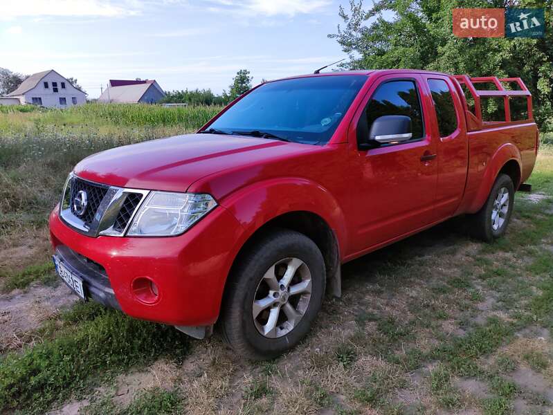 2013 nissan navara