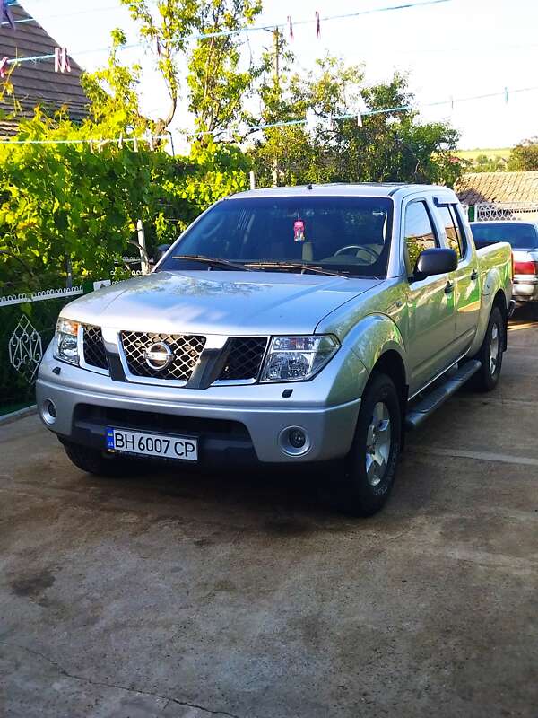 2007 nissan navara
