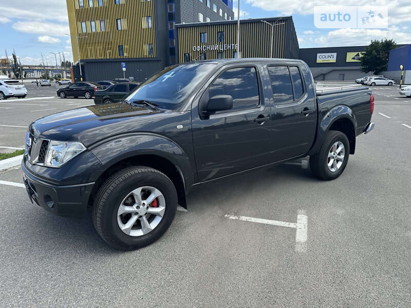2007 nissan navara