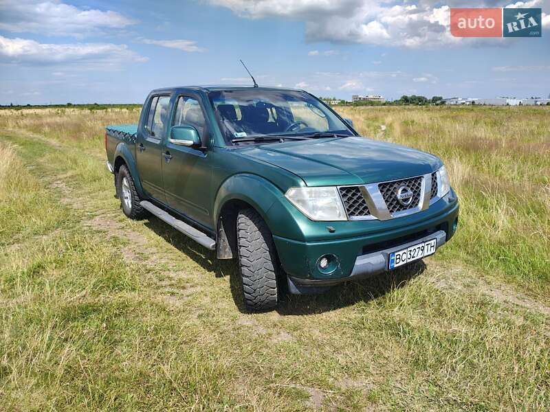 2007 nissan navara