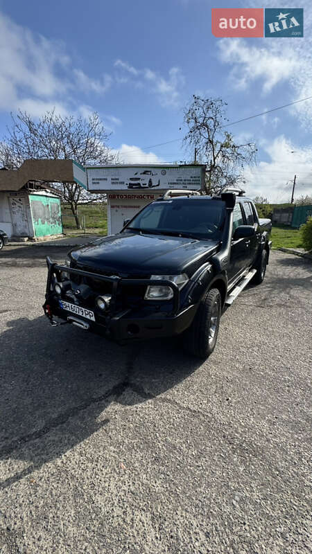 2007 nissan navara