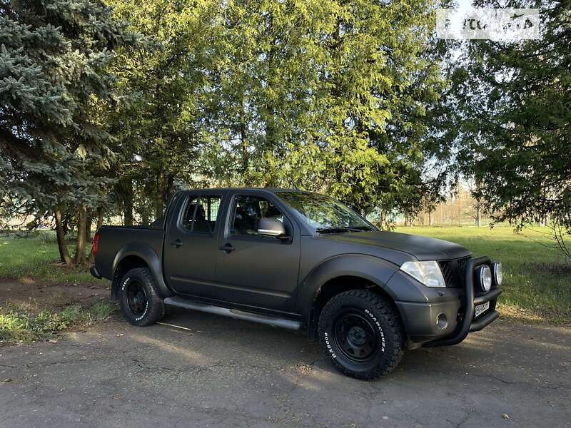 2007 nissan navara