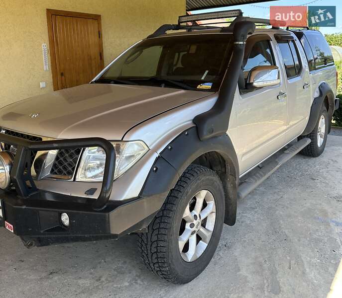 2008 nissan navara