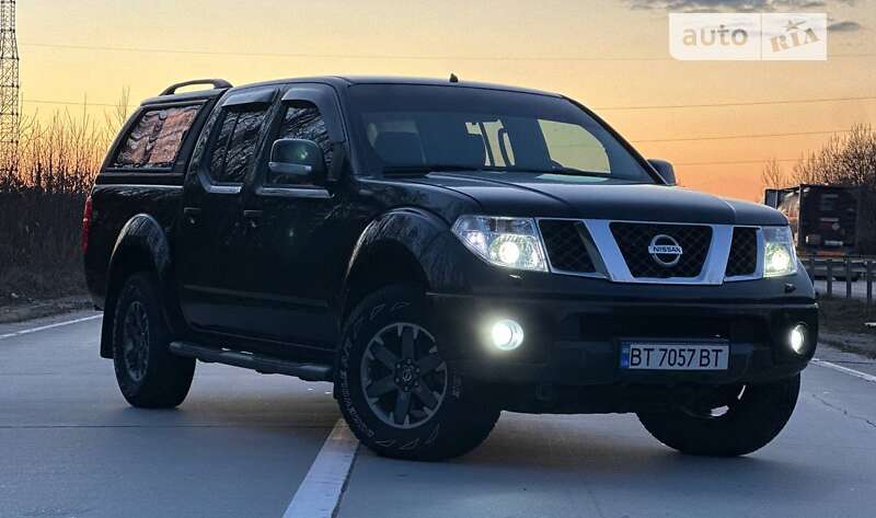 2008 nissan navara