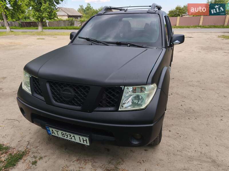 2008 nissan navara