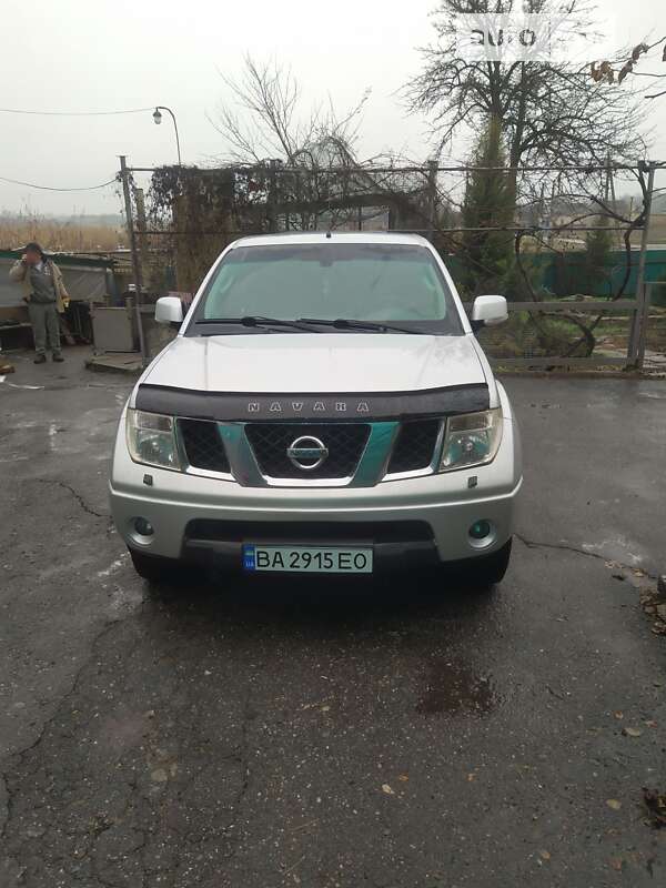 2008 nissan navara