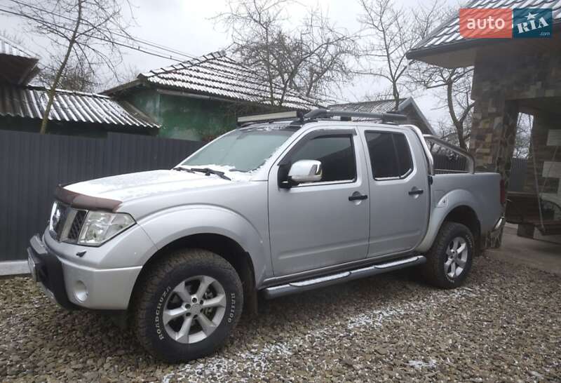 2008 nissan navara