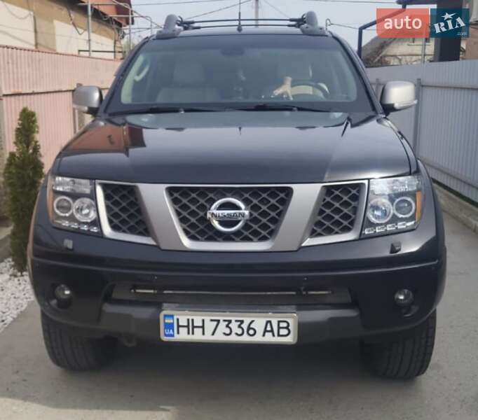 2008 nissan navara
