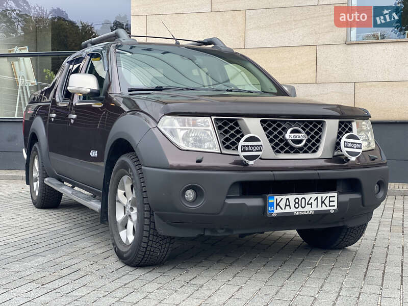 2008 nissan navara