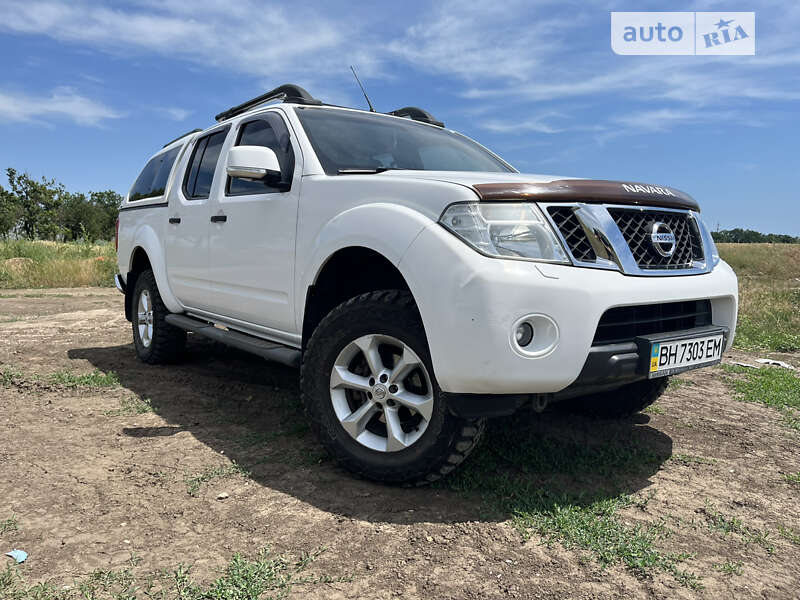 2013 nissan navara