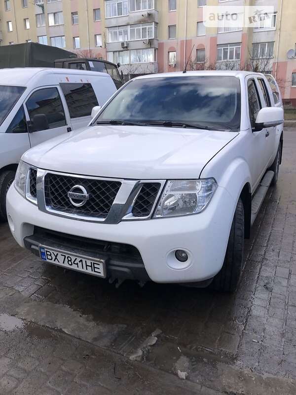 2015 nissan navara