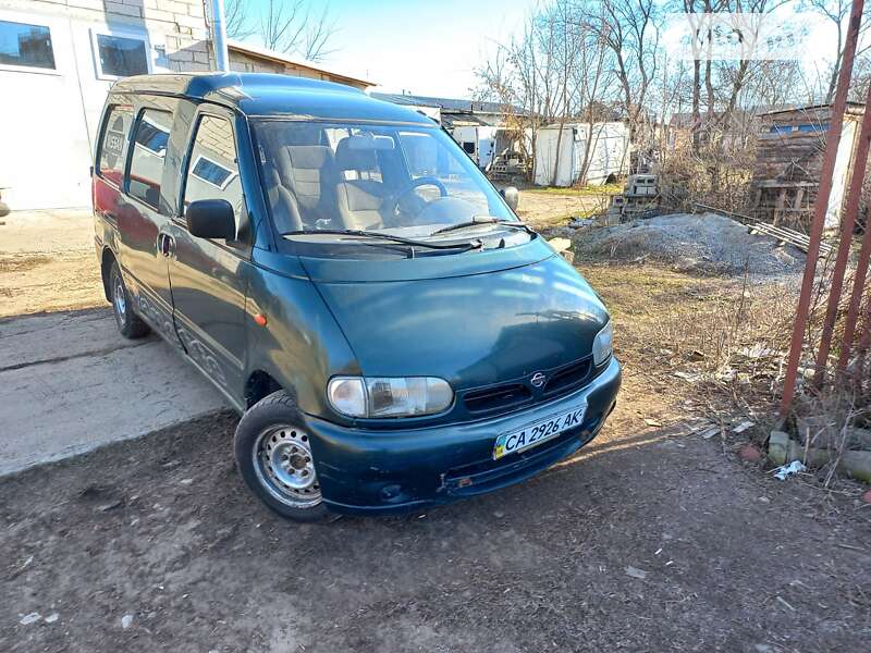 2001 nissan vanette