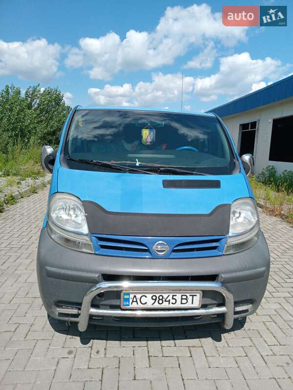2005 nissan primastar